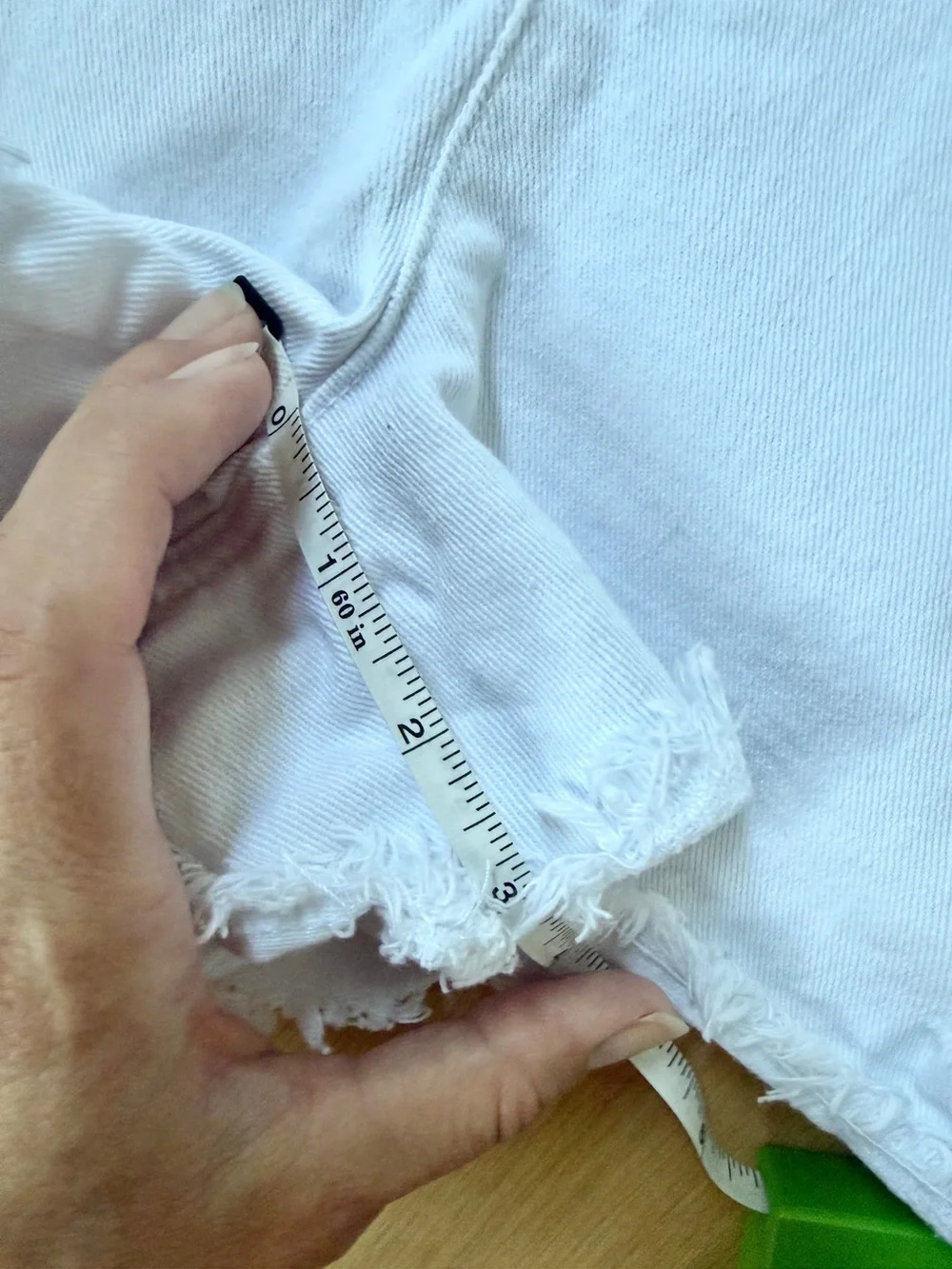 VENUS distressed white